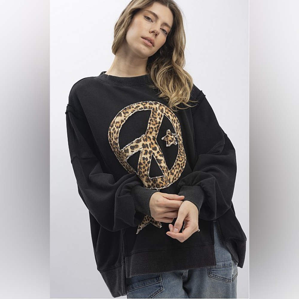 Blue Velvet- Leopard Peace Graphic Black Sweatshirt with Pockets